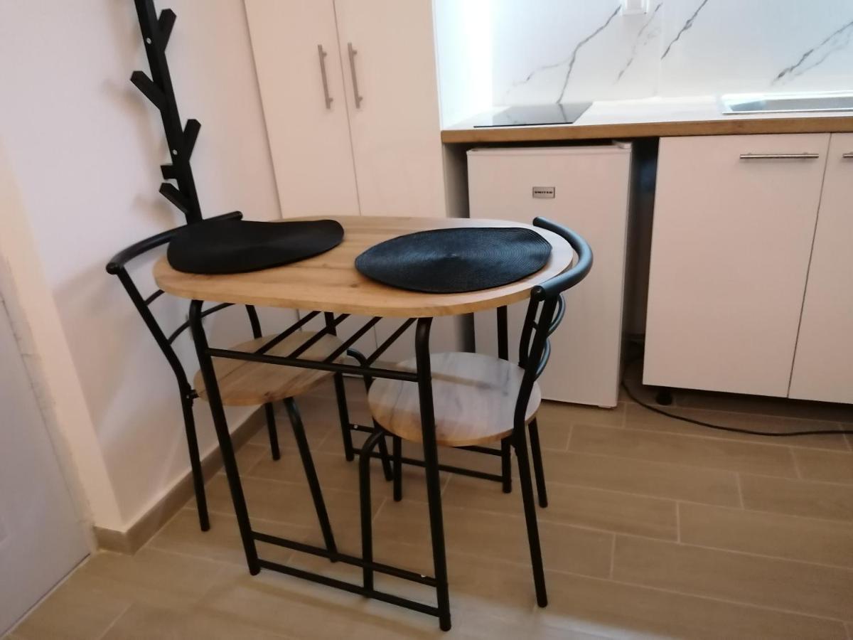 Crystal Blue Apartments Nea Kallikrateia エクステリア 写真
