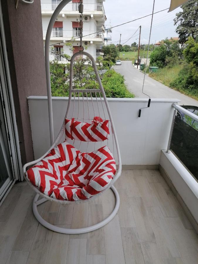 Crystal Blue Apartments Nea Kallikrateia エクステリア 写真