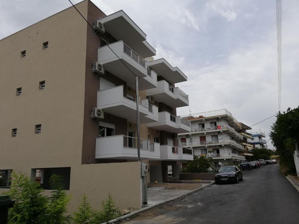 Crystal Blue Apartments Nea Kallikrateia エクステリア 写真